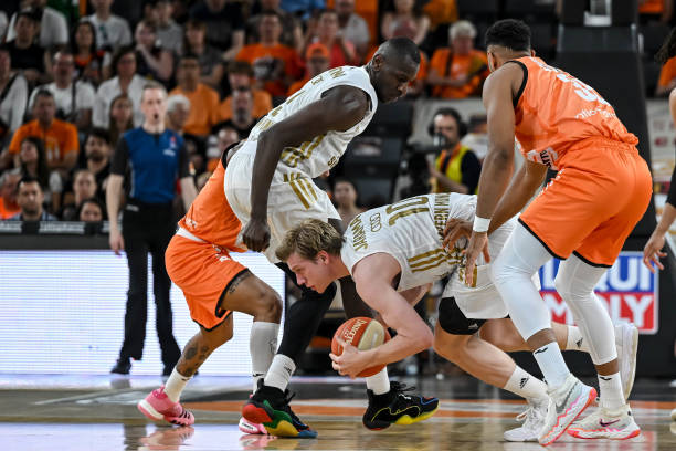 三分为球队 三分为球队